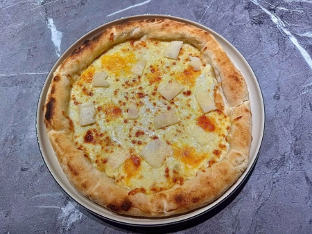4 Cheese Pizza L