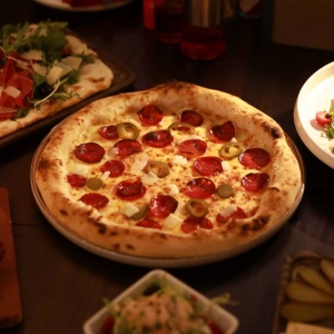 Chorizo Salami Pizza 238k