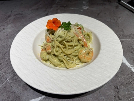 Pesto Shrimp Spaghetti
